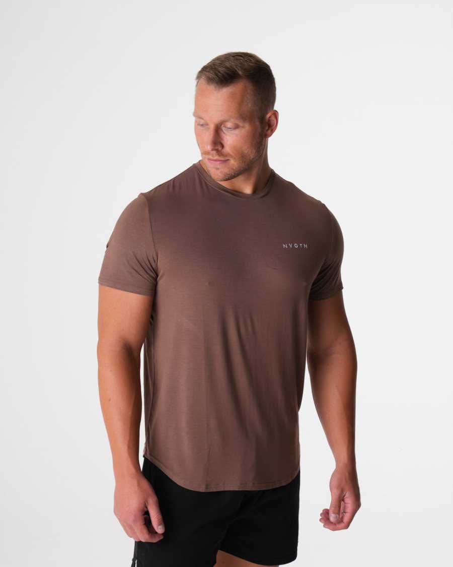 Camiseta NVGTN Tech Fitted Hombre Marrones España | 58nxZB9T