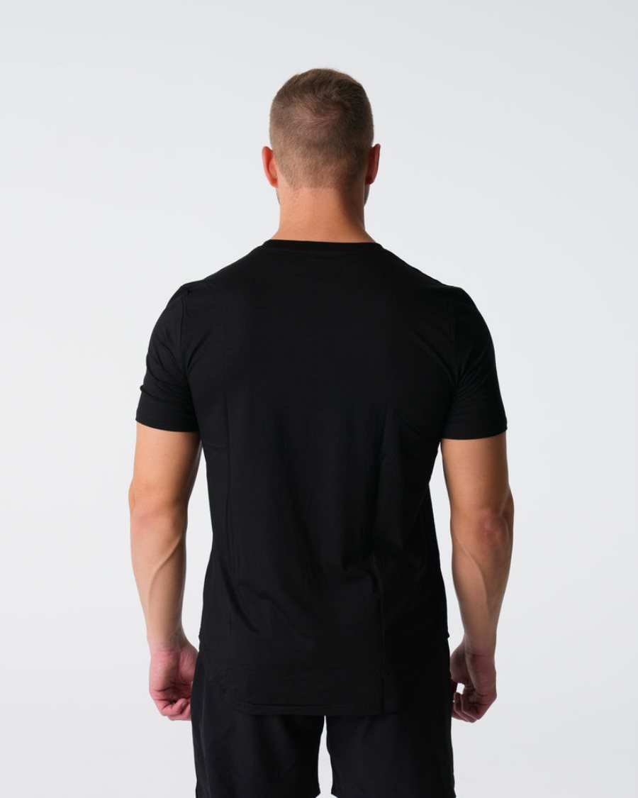 Camiseta NVGTN Tech Fitted Hombre Negras España | TA1Ej2FH