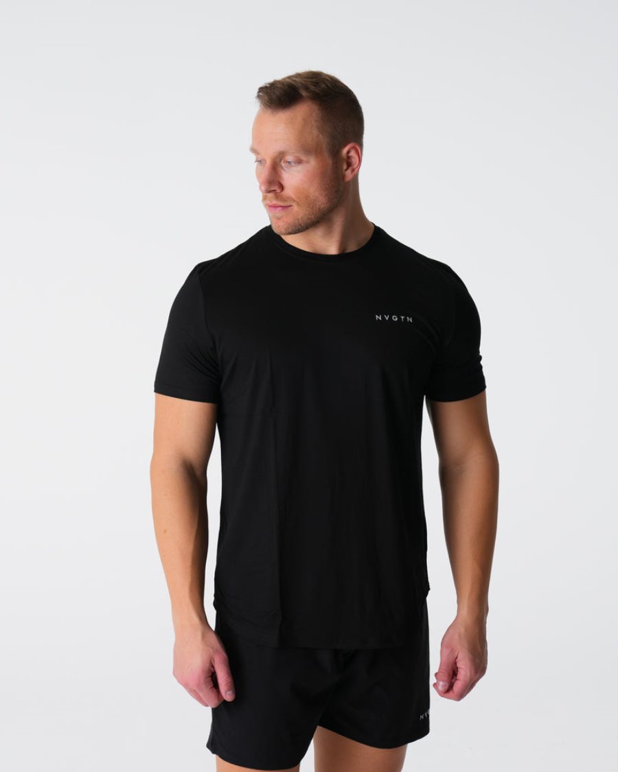 Camiseta NVGTN Tech Fitted Hombre Negras España | TA1Ej2FH