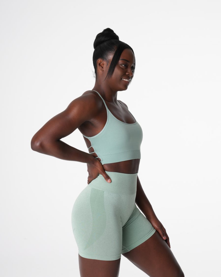 Sujetadores Deportivos NVGTN Invincible Seamless Mujer Verde España | shS9ZVc7