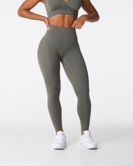 Leggins NVGTN Signature 2.0 Mujer Kaki Verde España | QNS66E7m